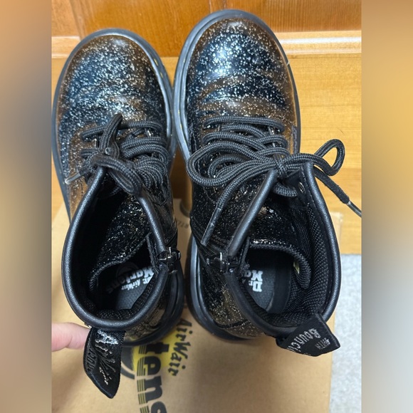 DR. MARTENS Girls 1460 Glitter Star Lace Up Boots Fashion (Little Big Kid) 13 - Picture 7 of 13